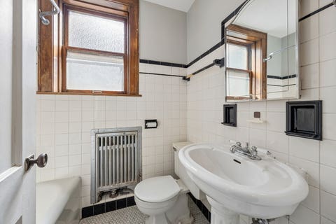 Tiny photo for 5 Randolph Street #3C, Oak Park, IL 60302 (MLS # 12714989)