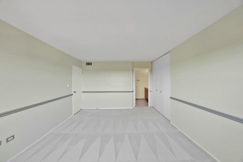 Tiny photo for 141 N LA GRANGE Road #901, La Grange, IL 60525 (MLS # 12769011)