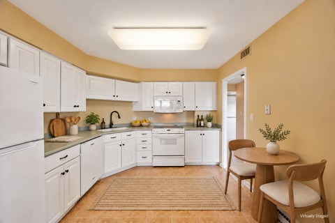 Tiny photo for 141 N LA GRANGE Road #901, La Grange, IL 60525 (MLS # 12769011)