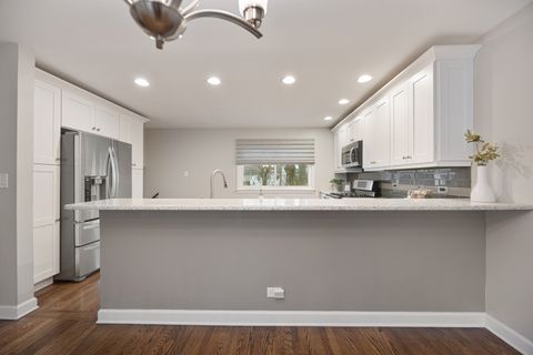 Tiny photo for 1811 AZALEA Lane, Mount Prospect, IL 60056 (MLS # 12671541)