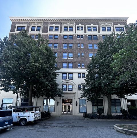 1205 W Sherwin Avenue 412 Chicago IL 60626