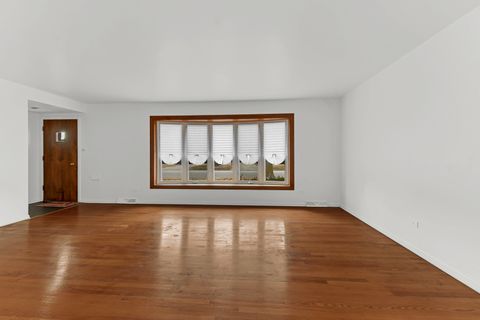 Tiny photo for 511 W Arquilla Drive, Glenwood, IL 60425 (MLS # 12526387)