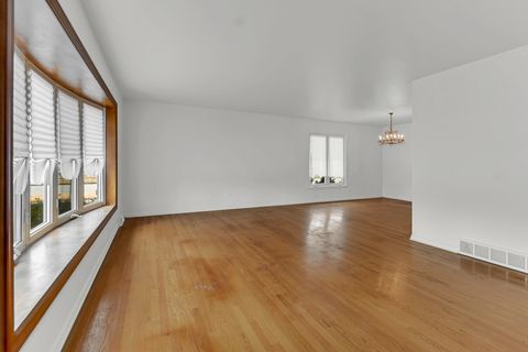 Tiny photo for 511 W Arquilla Drive, Glenwood, IL 60425 (MLS # 12526387)