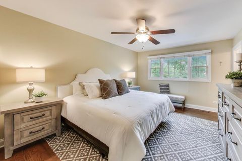 Tiny photo for 833 Fairlawn Avenue, Libertyville, IL 60048 (MLS # 12602467)