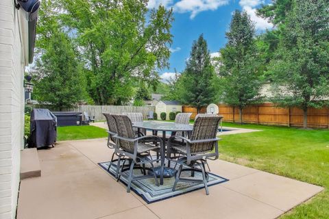 Tiny photo for 833 Fairlawn Avenue, Libertyville, IL 60048 (MLS # 12602467)