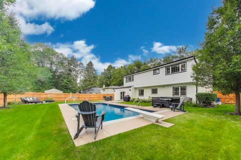 Tiny photo for 833 Fairlawn Avenue, Libertyville, IL 60048 (MLS # 12602467)