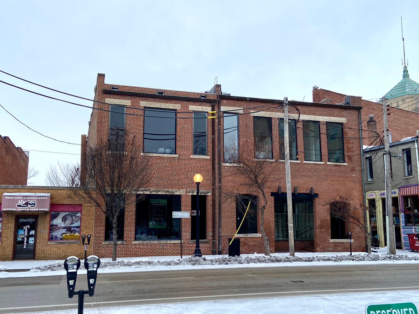 105 S Walnut Street 102