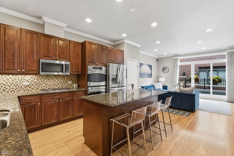 Tiny photo for 2657 N Hermitage Avenue, Chicago, IL 60614 (MLS # 12603014)