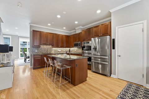 Tiny photo for 2657 N Hermitage Avenue, Chicago, IL 60614 (MLS # 12603014)