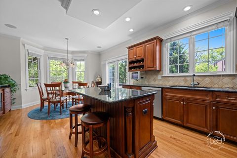 Tiny photo for 1127 Gilbert Avenue #1127, Downers Grove, IL 60515 (MLS # 12638488)