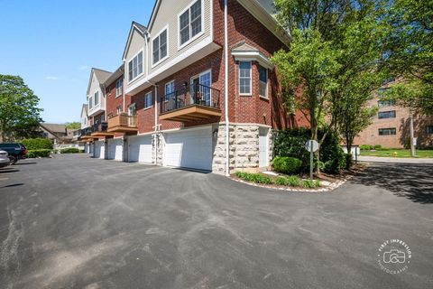 Tiny photo for 1127 Gilbert Avenue #1127, Downers Grove, IL 60515 (MLS # 12638488)