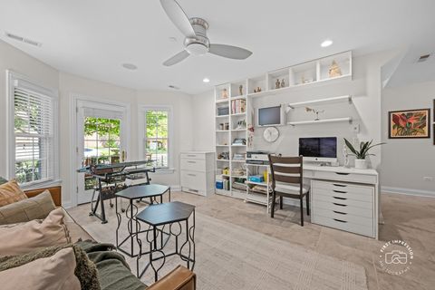 Tiny photo for 1127 Gilbert Avenue #1127, Downers Grove, IL 60515 (MLS # 12638488)