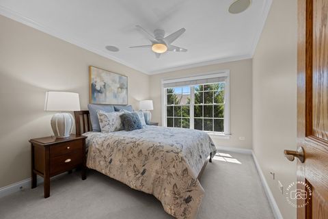 Tiny photo for 1127 Gilbert Avenue #1127, Downers Grove, IL 60515 (MLS # 12638488)