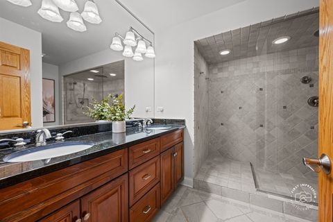 Tiny photo for 1127 Gilbert Avenue #1127, Downers Grove, IL 60515 (MLS # 12638488)