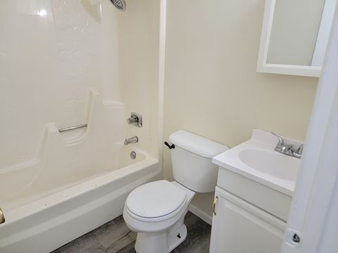 Tiny photo for 1606 Indiana Street, Bloomington, IL 61701 (MLS # 12471052)