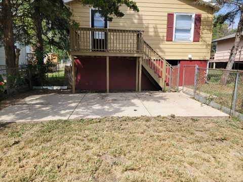 Tiny photo for 1606 Indiana Street, Bloomington, IL 61701 (MLS # 12471052)