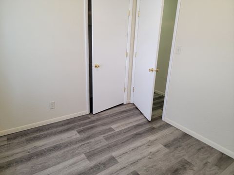 Tiny photo for 1606 Indiana Street, Bloomington, IL 61701 (MLS # 12471052)