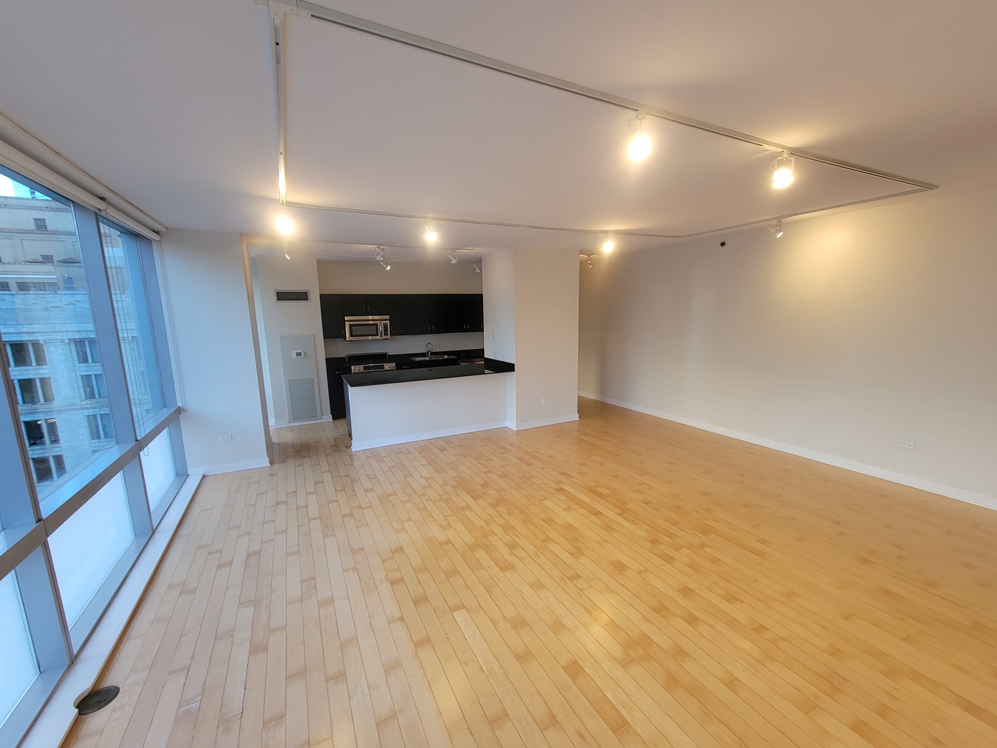 8 E Randolph Street 1501