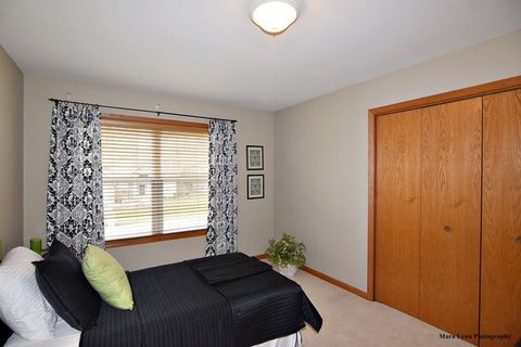 A home in ELGIN