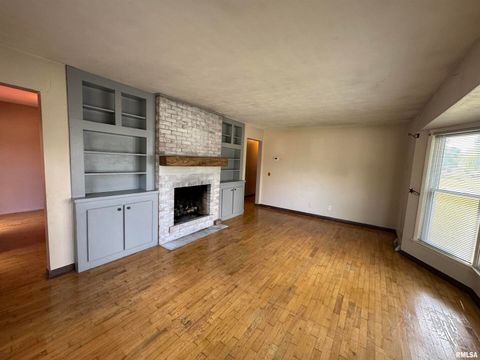 Tiny photo for 7 HOLLY Lane, Flora, IL 62839 (MLS # EB459894)