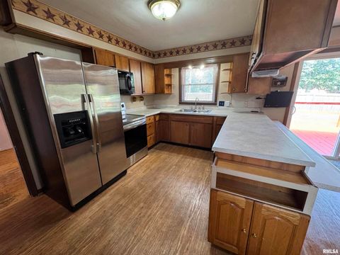 Tiny photo for 7 HOLLY Lane, Flora, IL 62839 (MLS # EB459894)