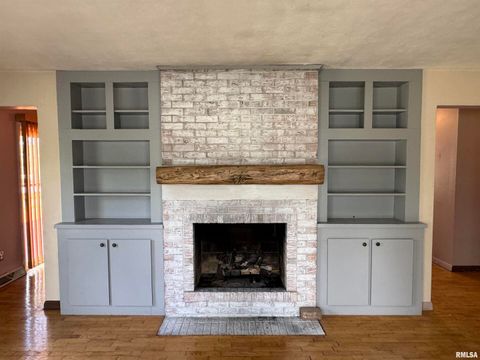 Tiny photo for 7 HOLLY Lane, Flora, IL 62839 (MLS # EB459894)