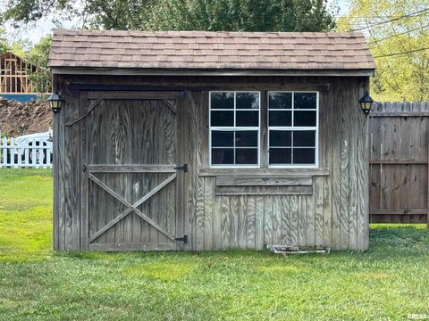 Tiny photo for 7 HOLLY Lane, Flora, IL 62839 (MLS # EB459894)