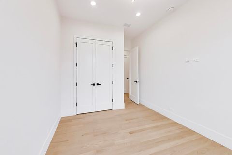 Tiny photo for 1244 N Kedzie Avenue #4, Chicago, IL 60651 (MLS # 12611854)