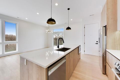 Tiny photo for 1244 N Kedzie Avenue #4, Chicago, IL 60651 (MLS # 12611854)