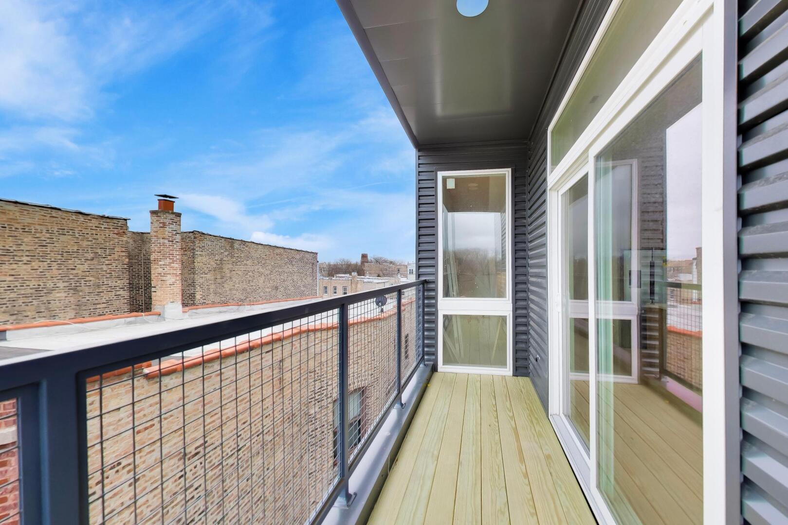 1244 N Kedzie Avenue 4