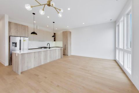 Tiny photo for 1244 N Kedzie Avenue #4, Chicago, IL 60651 (MLS # 12611854)