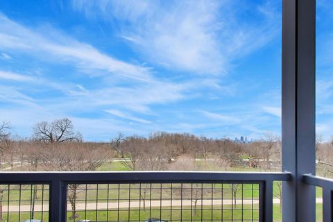 Tiny photo for 1244 N Kedzie Avenue #4, Chicago, IL 60651 (MLS # 12611854)