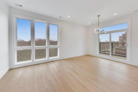 Tiny photo for 1244 N Kedzie Avenue #4, Chicago, IL 60651 (MLS # 12611854)