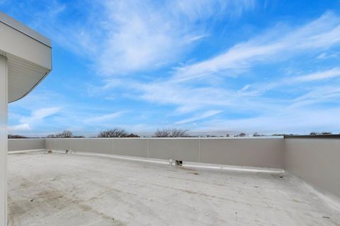 Tiny photo for 1244 N Kedzie Avenue #4, Chicago, IL 60651 (MLS # 12611854)