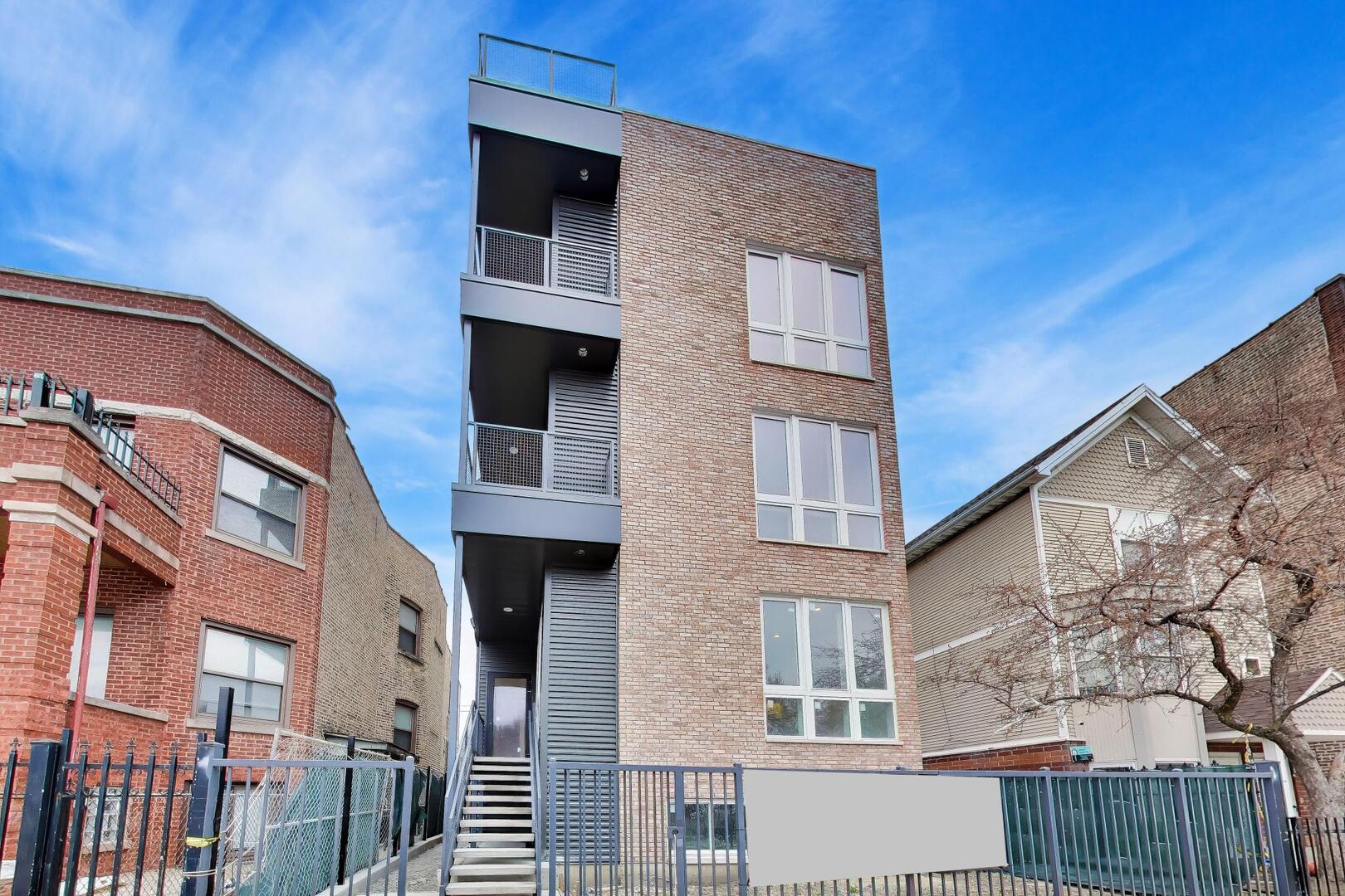 1244 N Kedzie Avenue 4