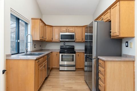 Tiny photo for 2010 Carriage Hill Road, Lisle, IL 60532 (MLS # 12574575)