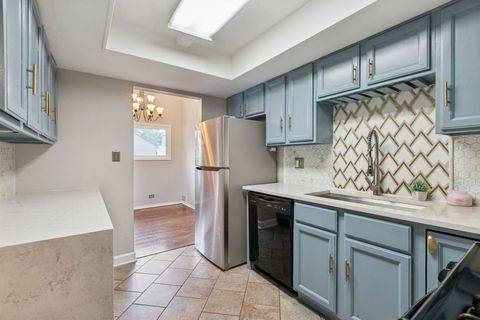 Tiny photo for 1129 Sausalito Court, Bartlett, IL 60103 (MLS # 12488901)