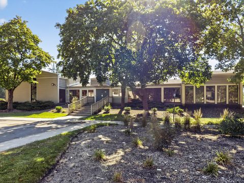 Tiny photo for 1129 Sausalito Court, Bartlett, IL 60103 (MLS # 12488901)