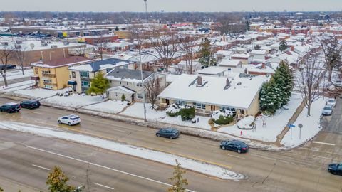 Tiny photo for 1245 S Mannheim Road, Westchester, IL 60154 (MLS # 12551217)