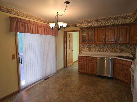 Tiny photo for 1122 S WELLS Street, Sandwich, IL 60548 (MLS # 12506075)