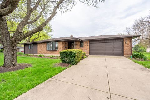 Photo of 765 Algona Avenue, Elgin, IL 60120 (MLS # 12635198)