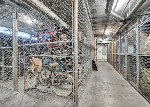 Tiny photo for 6301 N SHERIDAN Road #16C, Chicago, IL 60660 (MLS # 12757685)