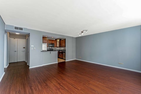 Tiny photo for 6301 N SHERIDAN Road #16C, Chicago, IL 60660 (MLS # 12757685)