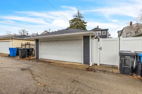 Tiny photo for 5628 N KARLOV Avenue, Chicago, IL 60646 (MLS # 12545477)