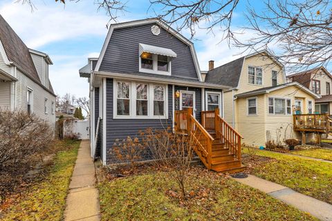 Tiny photo for 5628 N KARLOV Avenue, Chicago, IL 60646 (MLS # 12545477)