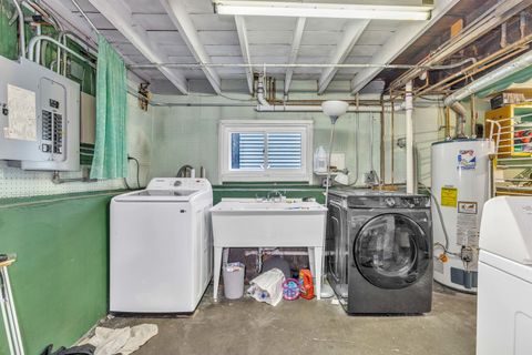 Tiny photo for 5628 N KARLOV Avenue, Chicago, IL 60646 (MLS # 12545477)