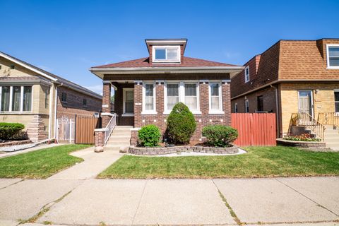 Photo of 3920 W Marquette Road, Chicago, IL 60629 (MLS # 12478416)