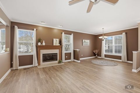 Tiny photo for 21450 Lake St Clair Drive, Crest Hill, IL 60403 (MLS # 12598819)