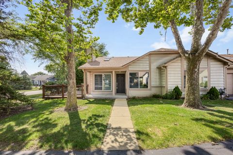 Photo of 1817 Appaloosa Drive, Naperville, IL 60565 (MLS # 12517189)