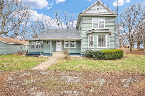 Photo of 112 W North Front Street, Sadorus, IL 61872 (MLS # 12548383)